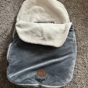 Cozy Sherpa-Lined Kids car seat cover